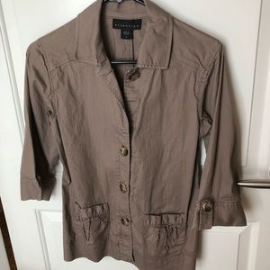 Attention Quarter-Sleeve jacket